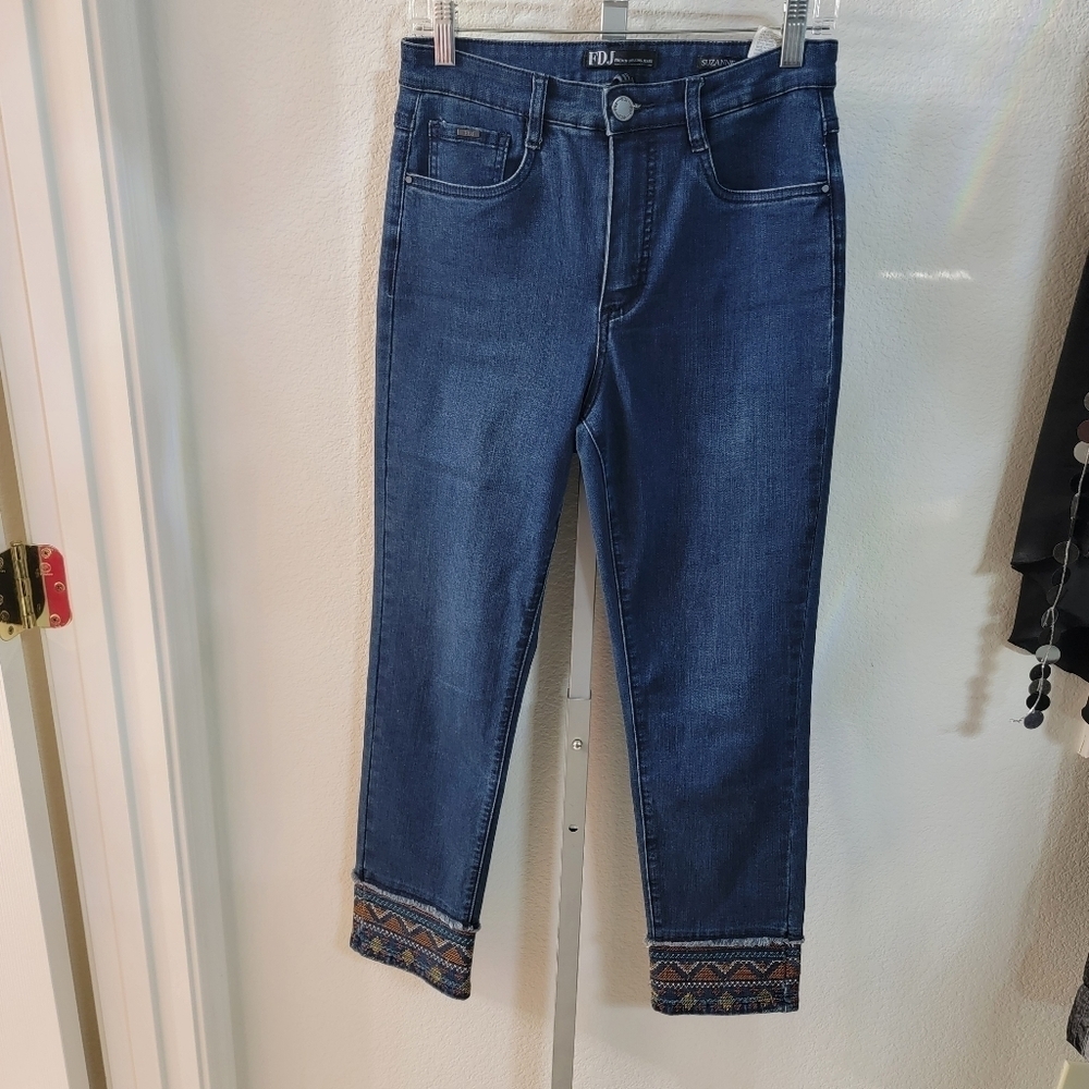 🤍 FDJ Suzanne Jeans with Embroidered Bottom